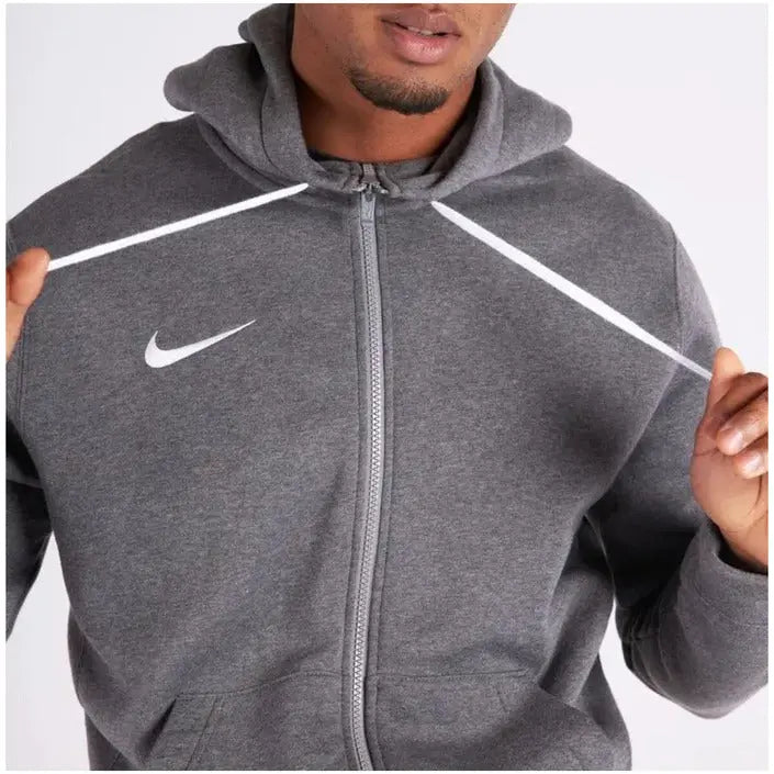 Nike Men Sweatshirts STYLE SOURCE