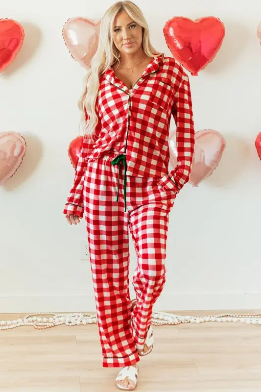 Christmas-plaid-contrast-trim-pajama-set STYLE SOURCE