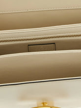 Gucci White Calfskin Shoulder Bag STYLE SOURCE