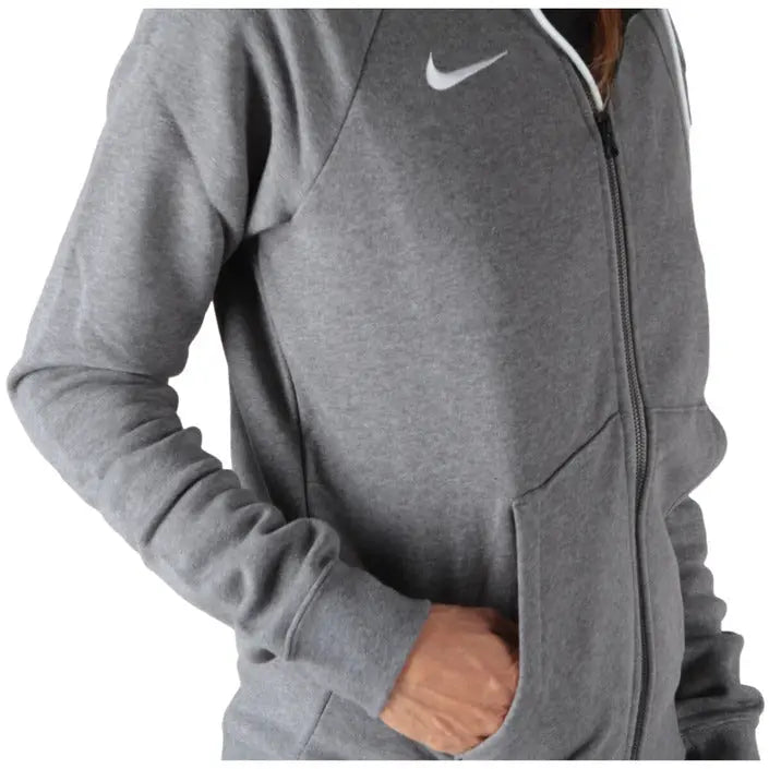 Nike  Women Sweatshirts STYLE SOURCE