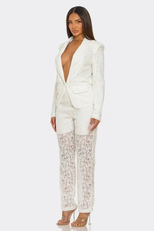 Luxe Lace Ensemble STYLE SOURCE