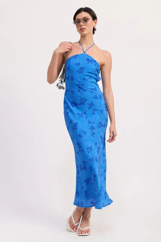 CROSSBACK HALTER NECK MAXI DRESS STYLE SOURCE