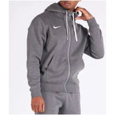 Nike Men Sweatshirts STYLE SOURCE