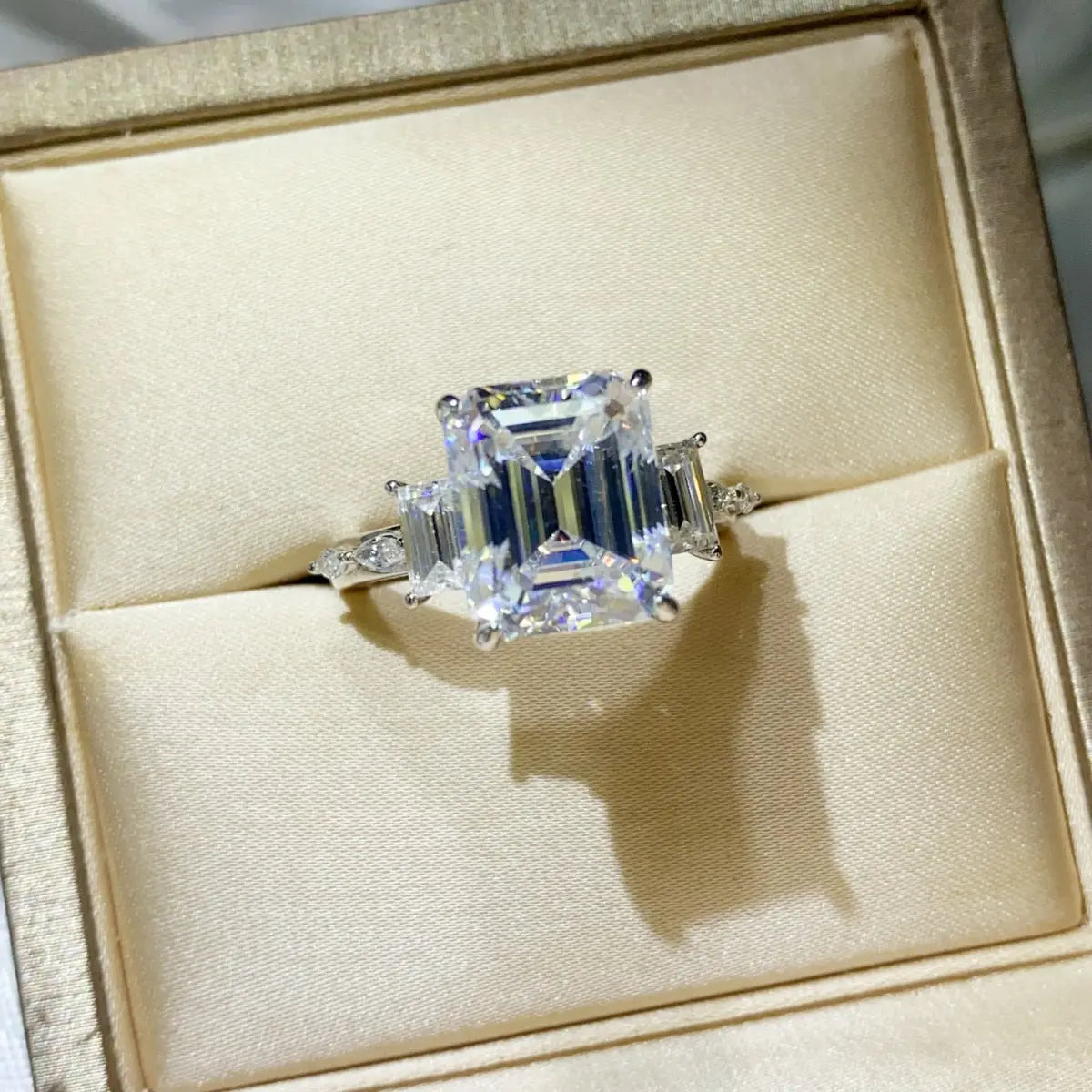 5 Carat Moissanite 925 Sterling Silver Ring STYLE SOURCE