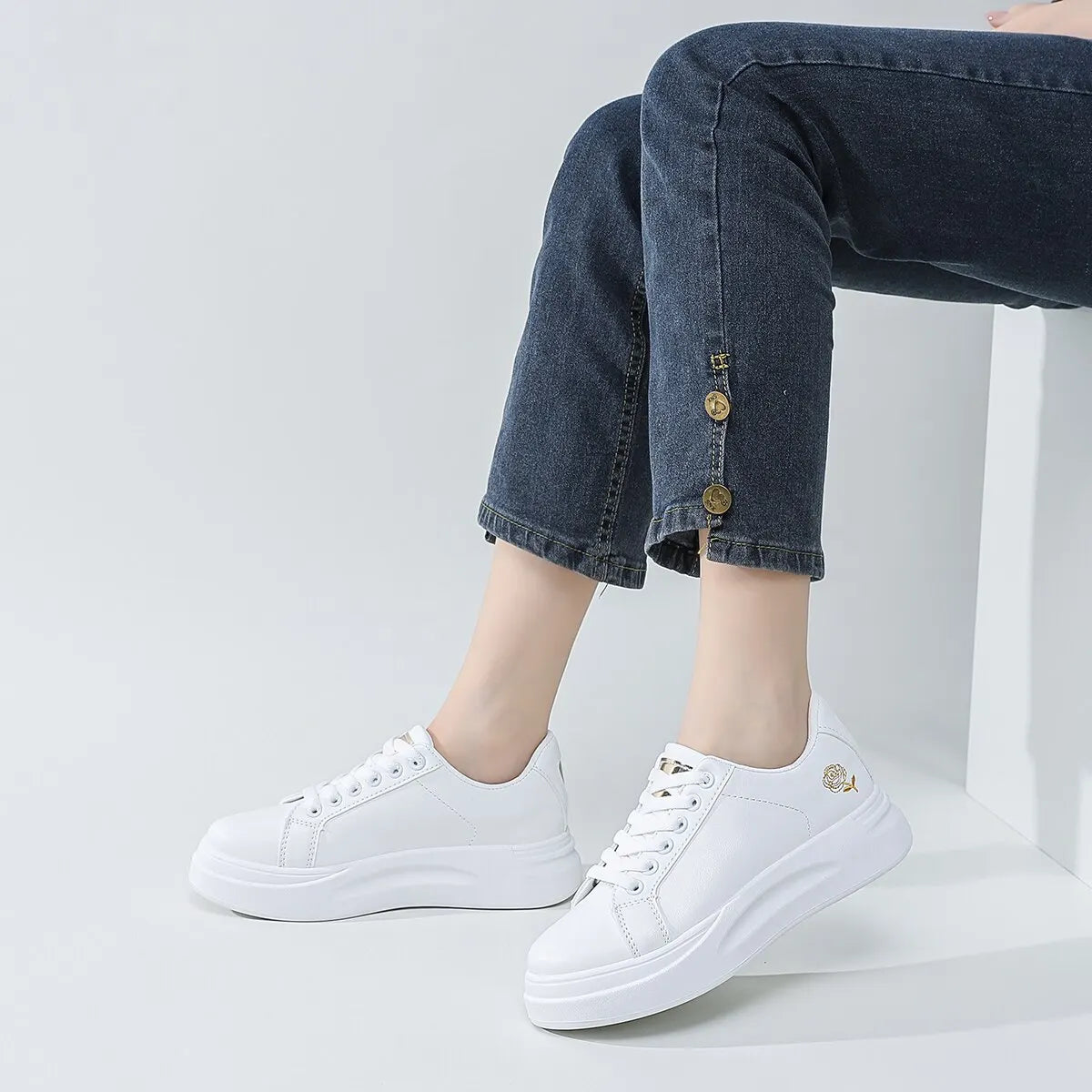 Women's Casual Sneakers White Metallic STYLE SOURCE