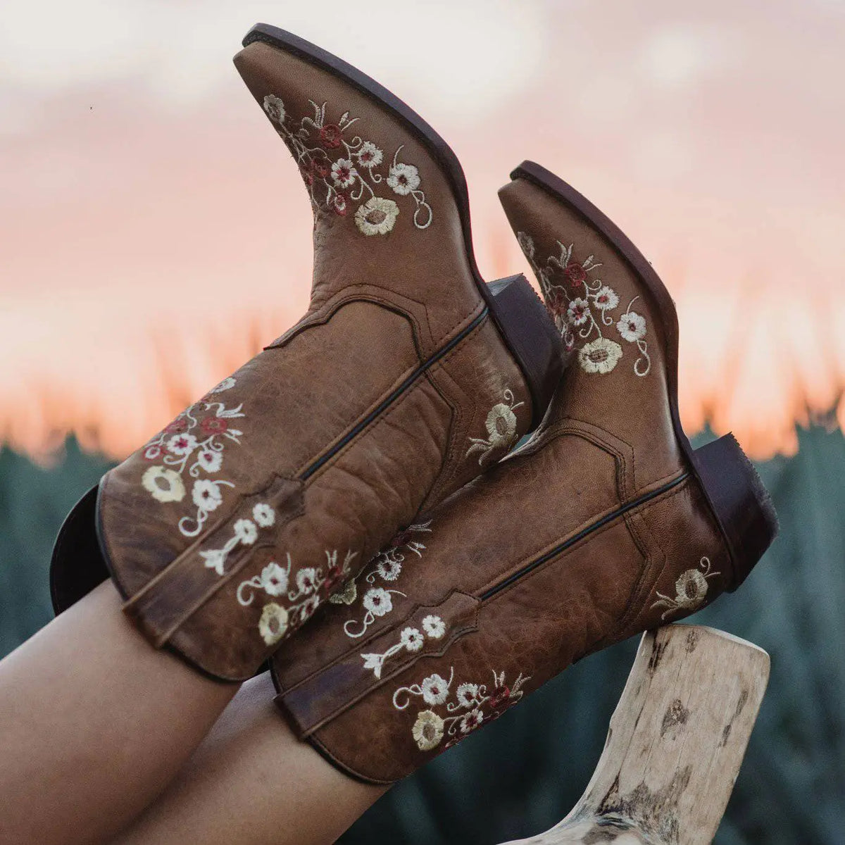 Women's Snipped Toe Western Boots | Floral Showstopper Cowgirl Boots (M50044) STYLE SOURCE